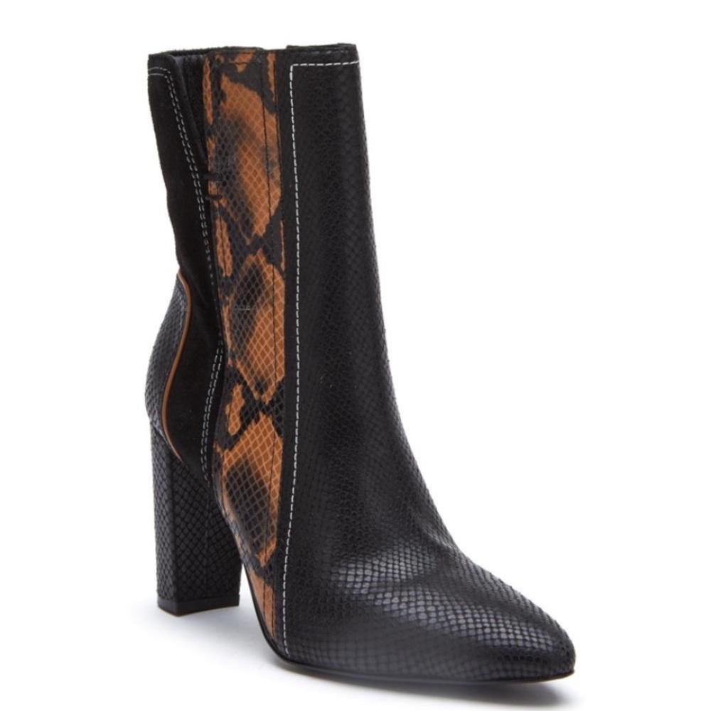 ❤️... Matisse Black Cobra Boot